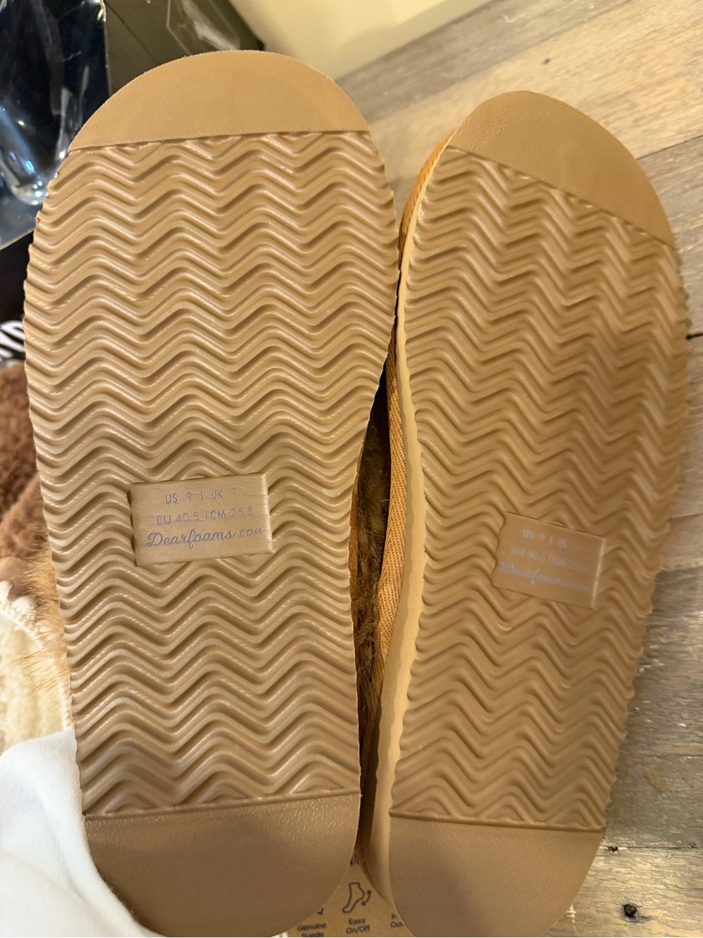dearfoams Tan Indoor Comfort Slippers - Picture 2 of 3